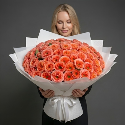 Roses delivery to Moscow Russia