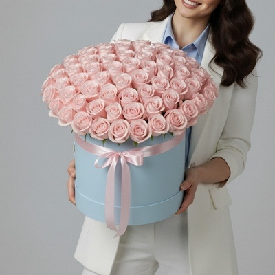 Roses in box delivery in Russia