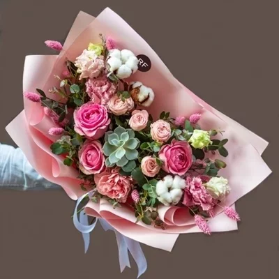 Flowers to St Petersburg Russia