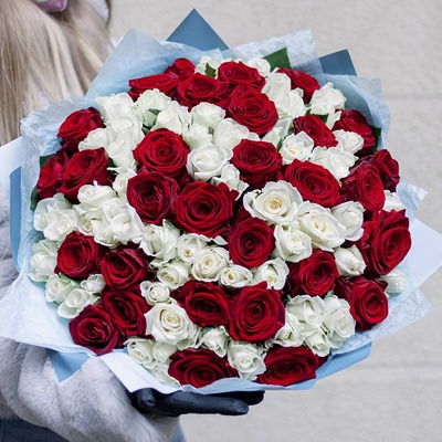 Fresh Roses for Russia Moscow