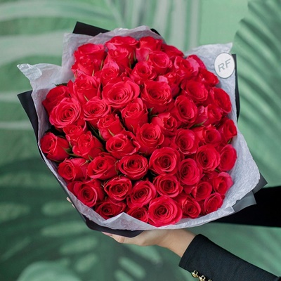 Roses delivery for Moscow Russia