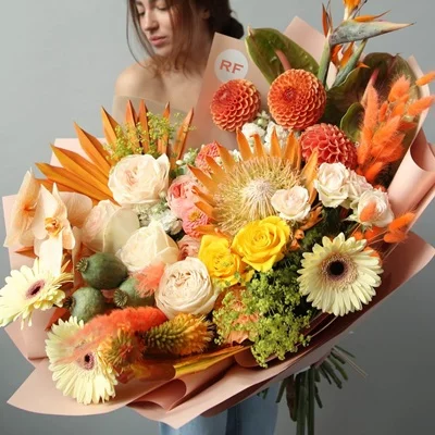 Flower bouquet to Russia Moscow