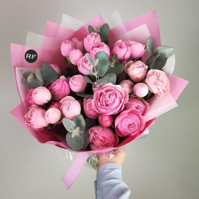 Send peonies Moscow Russia