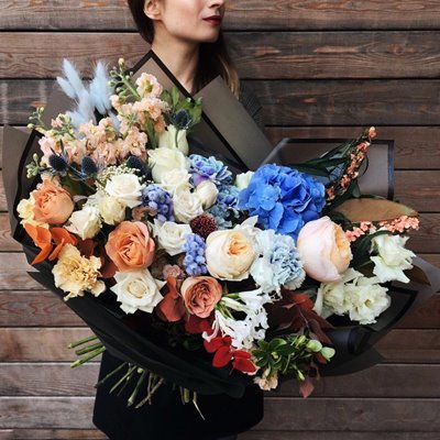 Luxury flower delivery Moscow