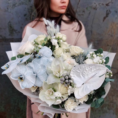 Flower bouquet delivery in Russia