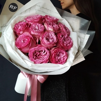 Peony bouquets to Moscow