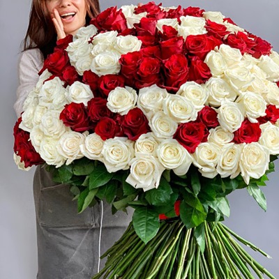 250 Эквадорских роз в Москву