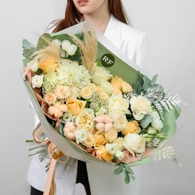 Send flower bouquet to Moscow