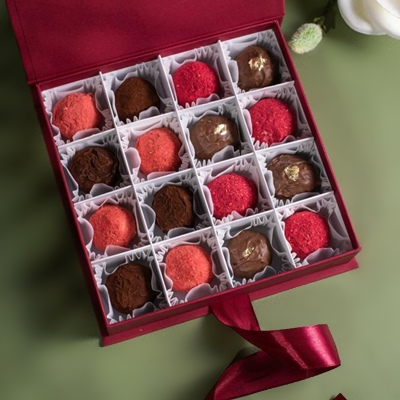Birthday chocolates to Moscow