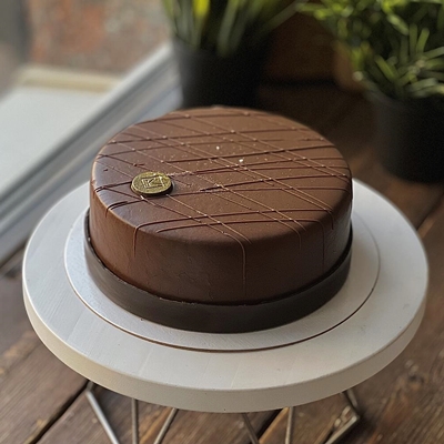 Birthday cake delivery Yekaterinburg