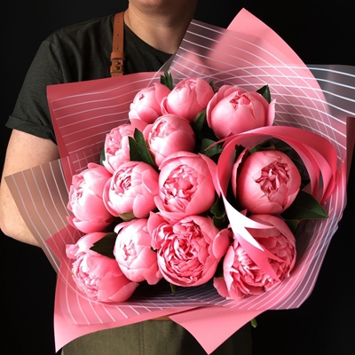 Luxury peonies delivery Ekaterinburg