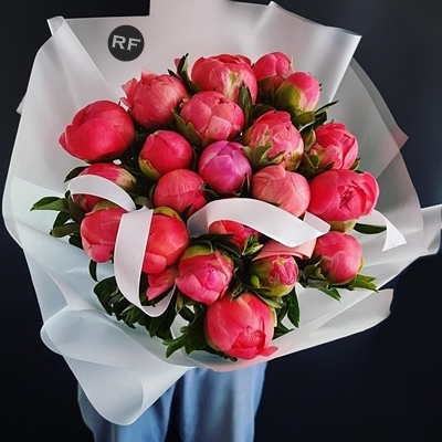 Luxury peonies delivery in Ekaterinburg