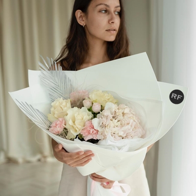 Flower bouquet delivery Kazan