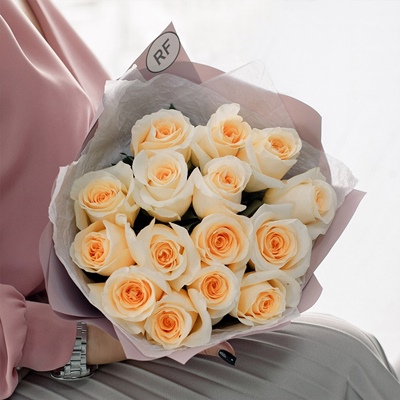 Luxury rose delivery Novosibirsk