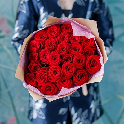 Best roses delivery in Novosibirsk