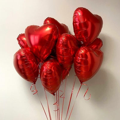 Heart balloons delivery in Moscow