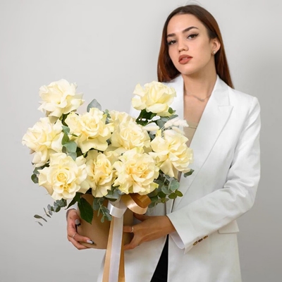 French rose delivery Moscow