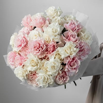 French roses delivery in Moscow